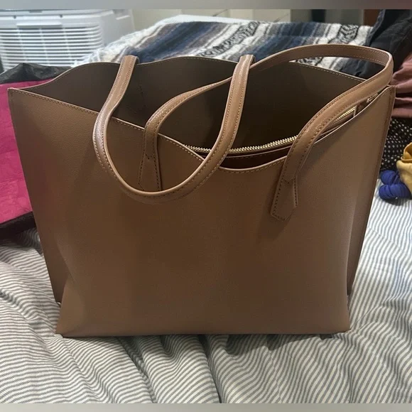 Quince Italian Leather Triple Compartment Shopper Tote - Picture 9 of 9